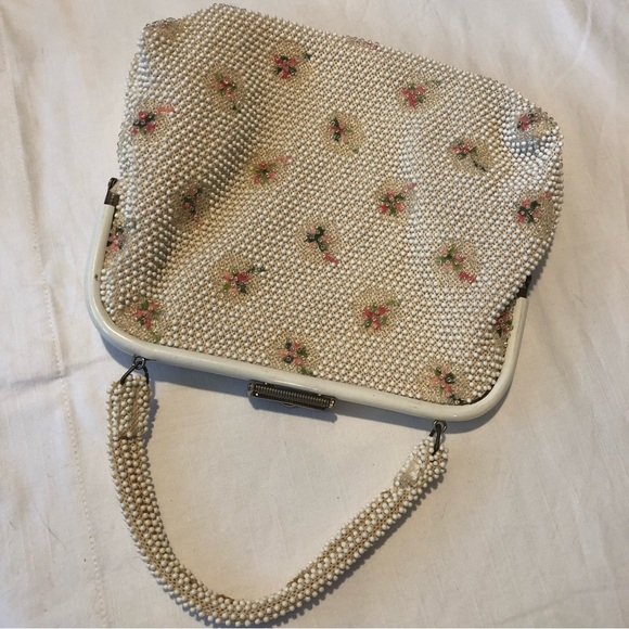 Vintage 1950s Reversible Cottagecore Ivory Floral Beaded Handbag - Picture 3 of 12